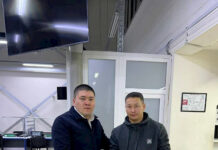 В Бишкеке гражданину вернули сумку с крупной суммой денег