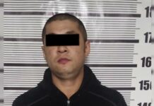 Милиция задержала мужчину, который микрофоном ударил ведущих