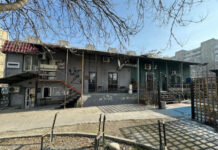 В центре Бишкека в здании детского сада незаконно открыли кафе