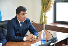 Между мэром Бишкека Айбеком Джунушалиевым и депутатами БГК произошел конфликт(видео)