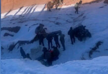 Отец с 5-летней дочерью сорвались с горы в Аламединском районе