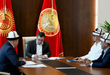 “Дин тутуу эркиндиги жана диний бирикмелер жөнүндө” мыйзамга кол коюлду