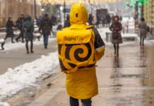 Бангладештик студенттерге Бишкекте курьер болуп иштөөгө тыюу салынды