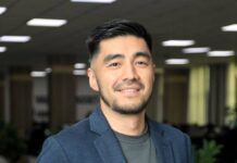 ЖК Азамат Жамангуловду санариптик өнүктүрүү министрлигинин жетекчилигине бекитти