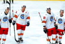 Хоккеисты Кыргызстана одержали победу на IX зимних Азиатских играх