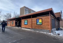 На Орто-Сайском рынке в Бишкеке открыли пункт по сортировке мусора