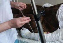 В Минздраве рассказали о состоянии пострадавших при пожаре в Центре кардиохирургии в Бишкеке