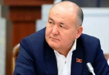 Жалал-Абаддагы наристенин өмүрү алган автокырсык. Унааны Ош шаарынын мэринин тууганы айдап бараткан