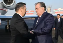 Президент Садыр Жапаров иш сапары менен Тажикстанга келди