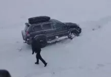 На перевале Тоо-Ашуу сошла лавина. Движение транспорта закрыли