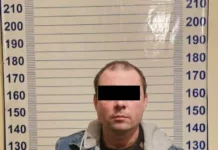 Под Бишкеком мужчина заработал на аферах с яйцами