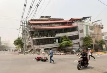 В Бангкоке произошло мощное землетрясение, власти объявили эвакуацию