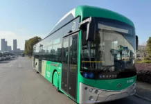 Бишкекке эки электробус алып келинди