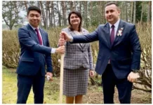 Беларуста кыргызстандык согуш ардагерлерин эскерүү сейил багы ачылды