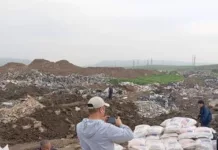 В городе Ош уничтожено 18 тысяч тонн испорченного риса из США