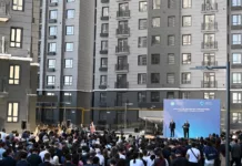 Бишкекте дагы 476 адам Мамлекеттик ипотекалык компаниядан батир алды