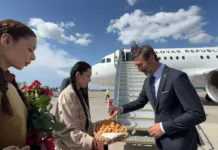 В Кыргызстан с официальным визитом прибыл глава МИД Словакии