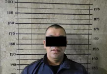 Нападение на патрульного в Бишкеке. Водителя водворили в ИВС