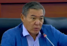 Депутаты досрочно освободили Аската Сыдыкова от должности судьи Верховного суда