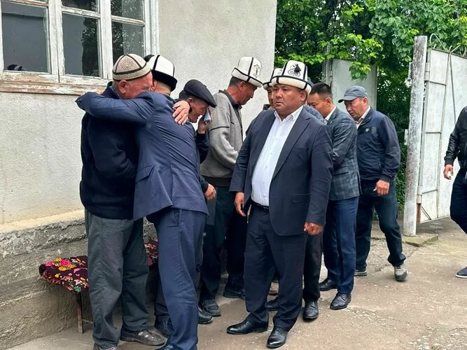 380538 w h500 1748596434 r мэр оша пообещал устроить детей убитой мужем женщины в интернат имени терешковой