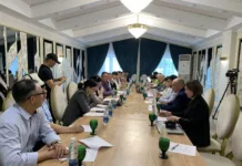 Талас шаарында 2025-жылдын 29-апрель күнү Жерүй алтын кенин иштеткен «Альянс Алтын» компаниясы экология боюнча кезектеги тегерек столун өткөрдү