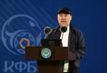 Садыр Жапаров: «В Кыргызстане масштабные изменения в спортивной инфраструктуре, особенно в футболе»
