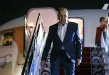 Глава МИД РФ Сергей Лавров прибыл в Кыргызстан