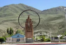 Президент Садыр Жапаров Нарын шаарын өнүктүрүүгө 807 миллион сом бөлдү