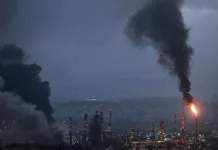 Израил Ирандын мамлекеттик телеканалынын имаратына сокку урду, каза болгондор бар