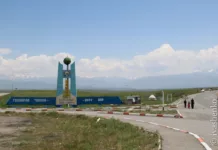 Камчыбек Ташиев проверил строительство дороги в Суусамыр на трассе Бишкек — Ош