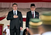 Президент Садыр Жапаровду Малайзияда расмий тосуп алуу аземи өттү