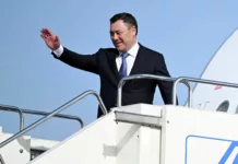Садыр Жапаров Тажикстанга мамлекеттик сапары менен барат