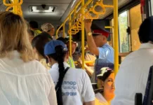 В Бишкеке проверили автобусы и оштрафовали пассажиров-безбилетников