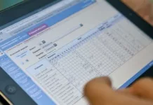 С 1 сентября учителя Кыргызстана начнут использовать электронный журнал