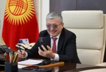 Министрлер кабинетинин төрагасы Денис Петрашов менен сүйлөштү