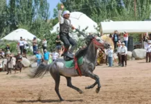 На Иссык-Куле прошел этно-фестиваль «Салбуурун» — фоторепортаж