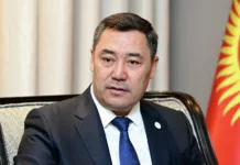 Садыр Жапаров обратился к Дональду Трампу и Киру Стармеру из-за санкций против банков КР