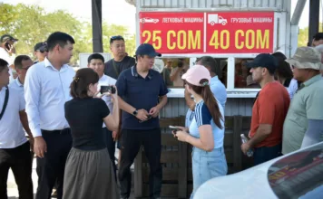 Мэр Жунушалиев «Кудайберген» базарына кирүүгө мыйзамсыз акы алынып жаткандыгын аныктады