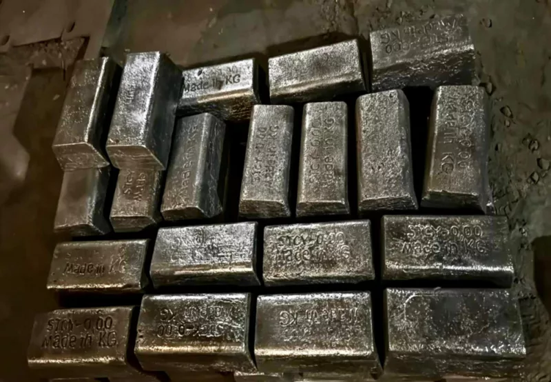 2025 08 04 17 01 54 342261 с комбината в кадамжае пытались вывезти сурьмяной концентрат на $600 тысяч