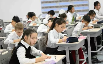 Дополнительный набор школьников в 1-2-е классы откроется с 25 августа