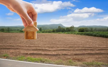 Прокуратура выявила коррупционные схемы при передаче земель в Бишкеке