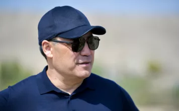 “Не превращайте природу в свинарник!” Садыр Жапаров шокирован итогами прогулки по берегу Иссык-Куля.