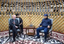 Садыр Жапаров провел переговоры с главой правления Doppelmayr/Garaventa Group