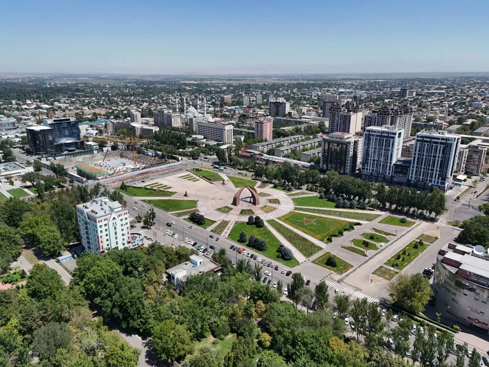 WhatsApp Image 2025 08 22 at 11.42.24 Кыргызстан на пороге комплексной городской трансформации: объединение цифровых решений и инфраструктурной модернизации