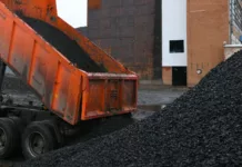 Антимонопольная служба утвердила цену на уголь при покупке на карьере. В этом году он вновь подорожал.