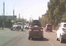 В Бишкеке пьяный водитель сбил пешеходов на зебре, один человек погиб