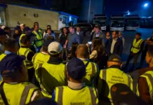 Мэр Бишкека в пять утра пришел к водителям автобусов с инструктажем