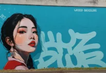 Мурал с кыргызской девушкой появился в Берлине