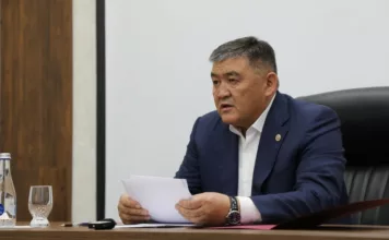 ГКНБ показал, как задерживали пограничников, налоговиков и работников Минтранса и фитосанитарной службы во время совещания с Ташиевым