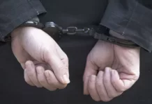 В Узгене следователя задержали прямо в бане, его подозревают в вымогательстве 150 тысяч сомов.